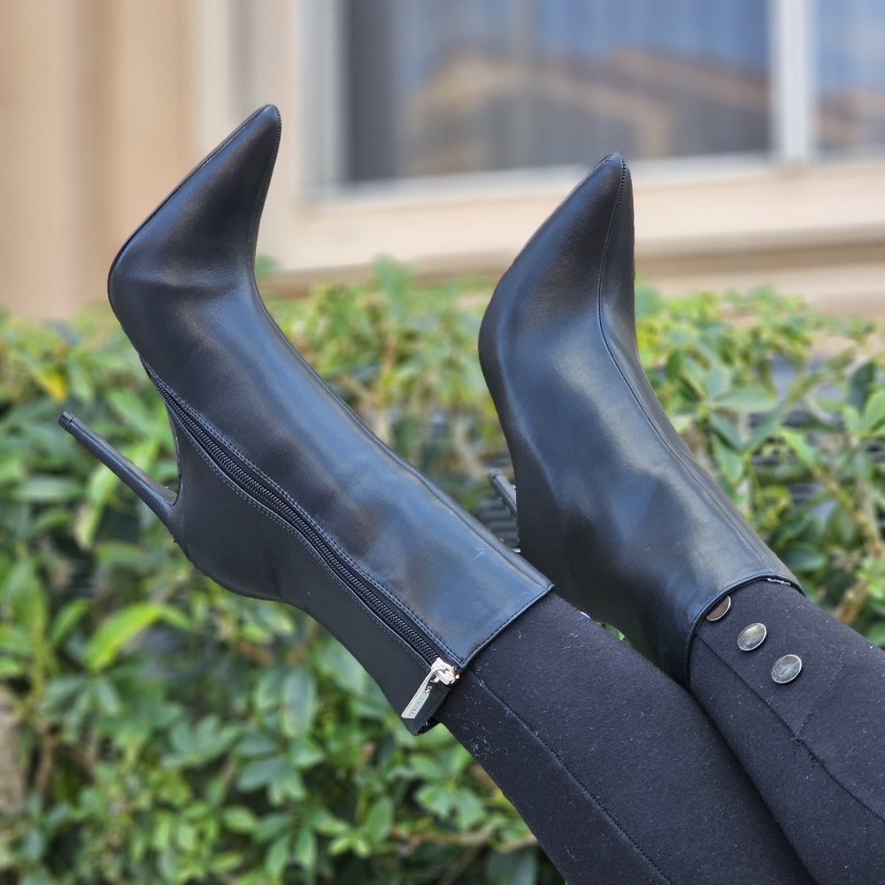 Women Mid Calf Pointed Toe Heel Boot Black Color - Picture 5 of 5